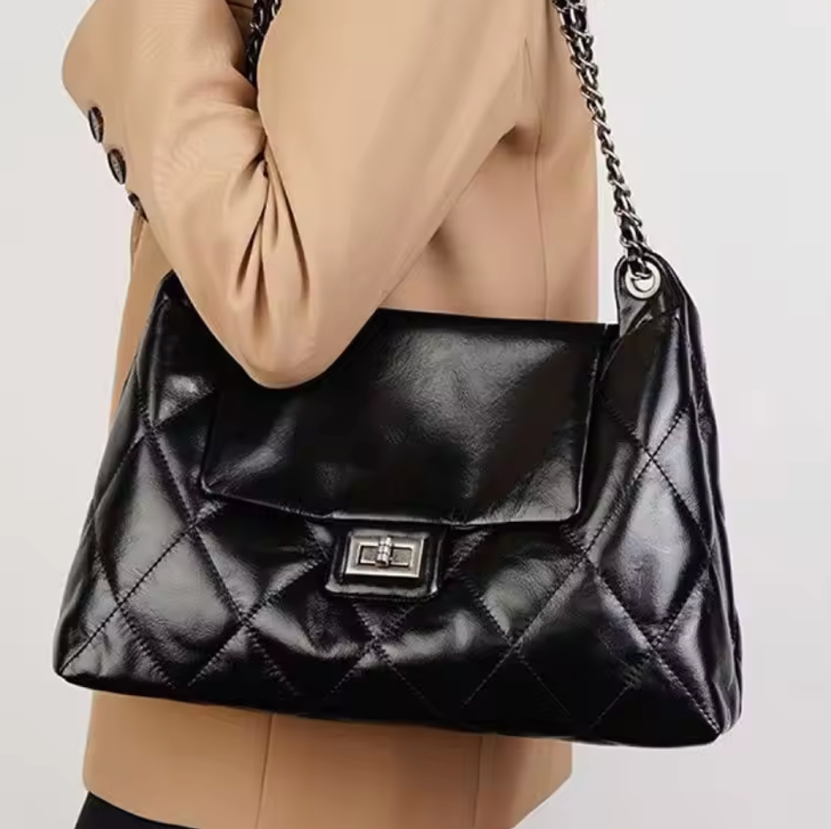 Esmeralda Shoulder Bag