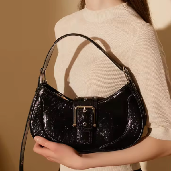 buy handbags Europe